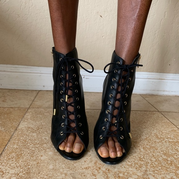 💥💥💥Black Leather Zip and Tie Booties💥💥💥 - Picture 8 of 8